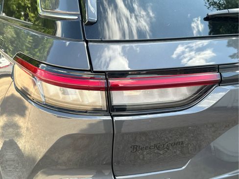 New 2025 Jeep Grand Cherokee Limited w/ Luxury Tech Group II image 20