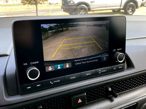 Used 2024 Honda CR-V Sport image 16