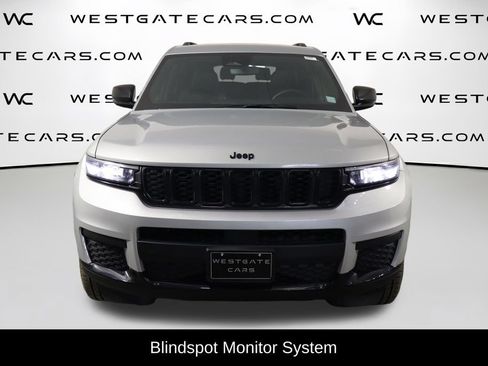 Used 2023 Jeep Grand Cherokee L Laredo AWD/4WD image 2