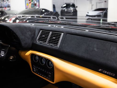 Used 1995 Ferrari F355 Berlinetta image 40