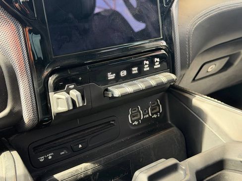 Used 2019 RAM 3500 Limited AWD/4WD image 23