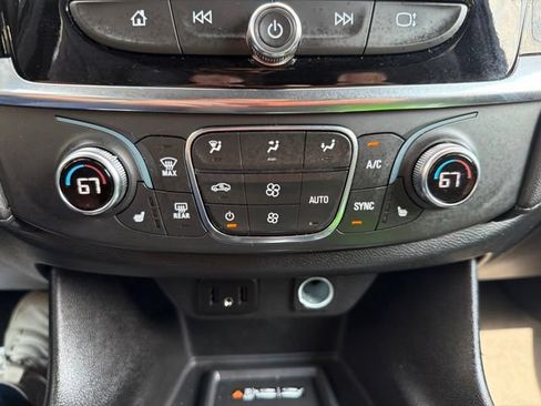 Certified 2023 Chevrolet Traverse LT AWD/4WD image 31