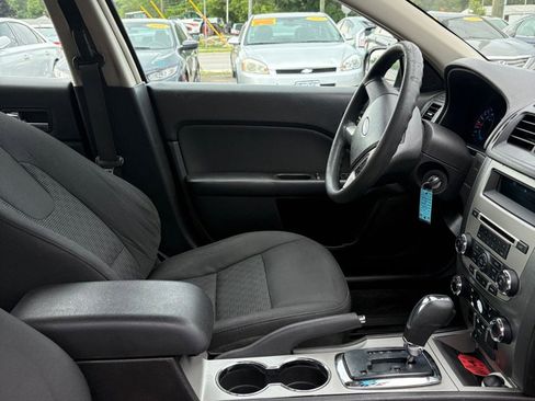 Used 2010 Ford Fusion SE image 14