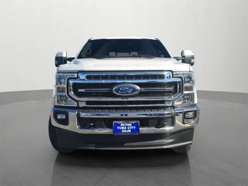Used 2020 Ford F250 Lariat w/ Lariat Value Package image 2