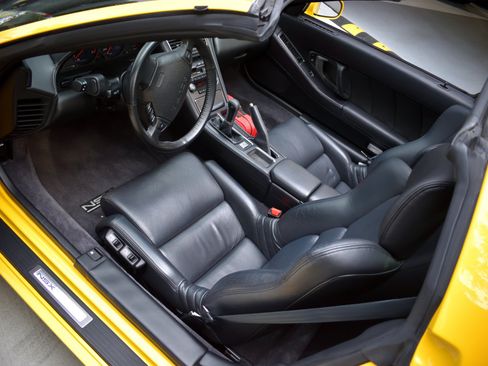 Used 2002 Acura NSX T RWD image 21