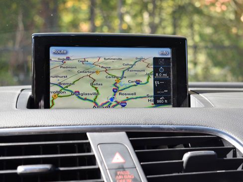 Used 2018 Audi Q3 2.0T Premium Plus w/ Premium Plus Package image 17