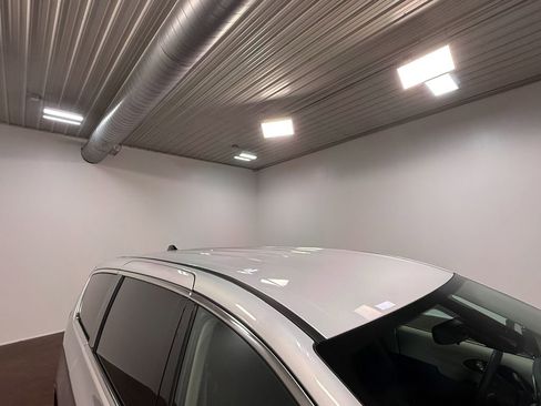 Used 2024 Chrysler Pacifica Touring-L image 45