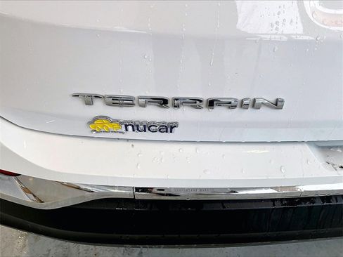 Used 2023 GMC Terrain SLT image 27