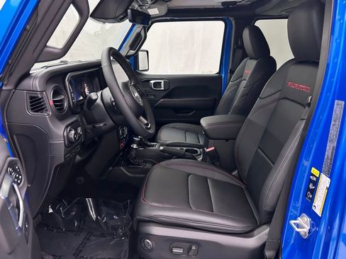 New 2026 Jeep Wrangler Unlimited Rubicon AWD/4WD image 13