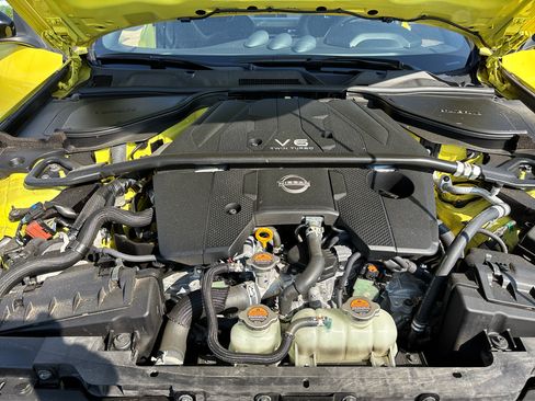 Used 2024 Nissan Z Performance w/ Floor Mat Package image 18