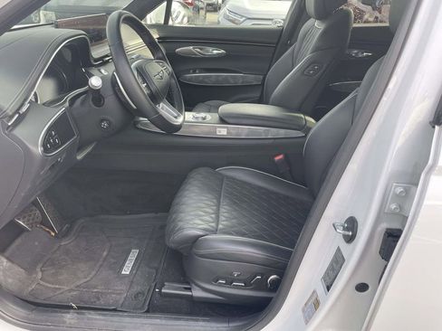 Used 2025 Genesis GV70 3.5T Sport w/ Sport Advanced Package image 28
