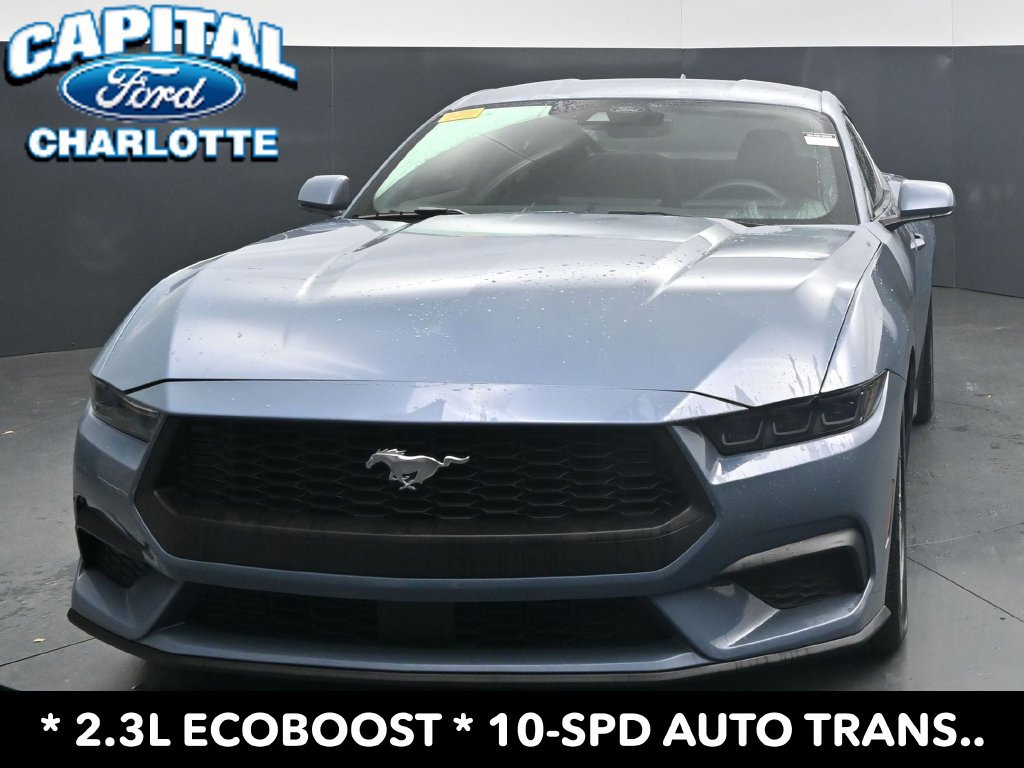 Used 2026 Ford Mustang Coupe RWD image 2