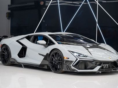 Used 2025 Lamborghini Revuelto