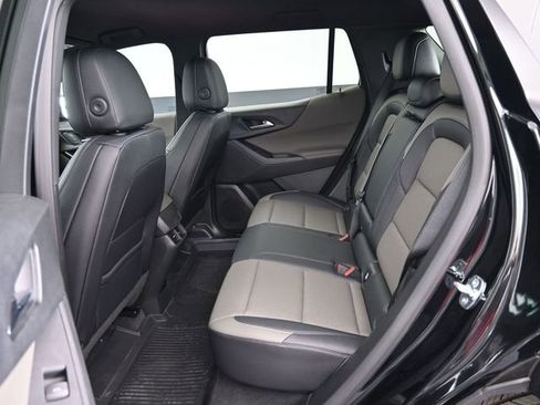 New 2026 Chevrolet Equinox LT w/ Convenience Package II image 28