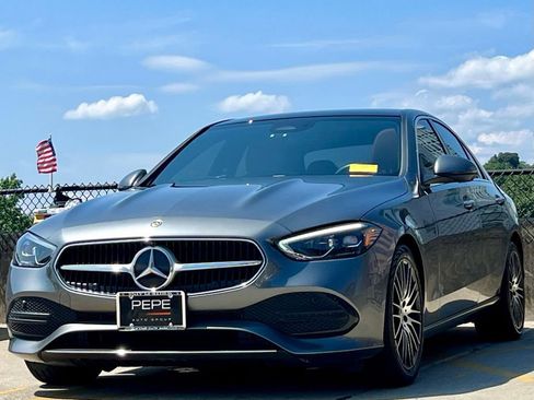 Used 2024 Mercedes-Benz C 300 4MATIC Sedan image 4