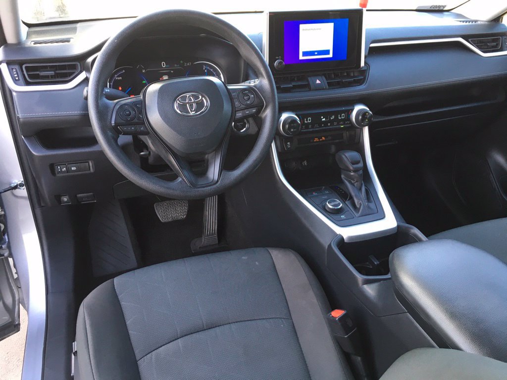 Used 2025 Toyota RAV4 XLE AWD/4WD image 22