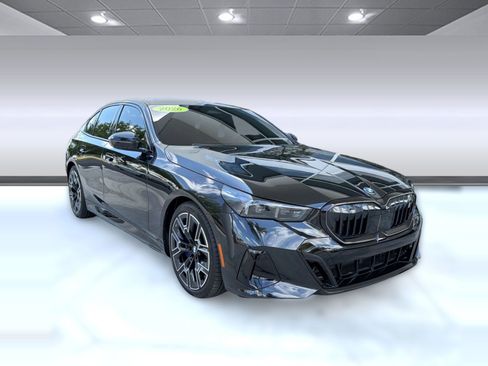 Used 2026 BMW i5 eDrive40 w/ M Sport Package RWD image 7
