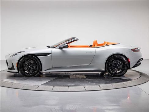 Used 2026 Aston Martin DB12 Convertible image 8