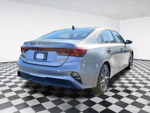 Used 2024 Kia Forte LXS FWD image 7