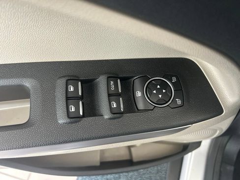 Used 2021 Ford EcoSport S FWD image 9