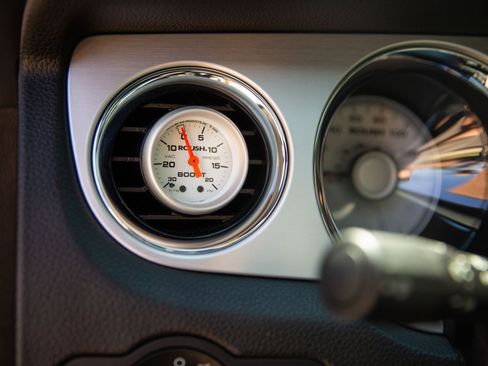 Used 2010 Ford Mustang GT RWD image 33