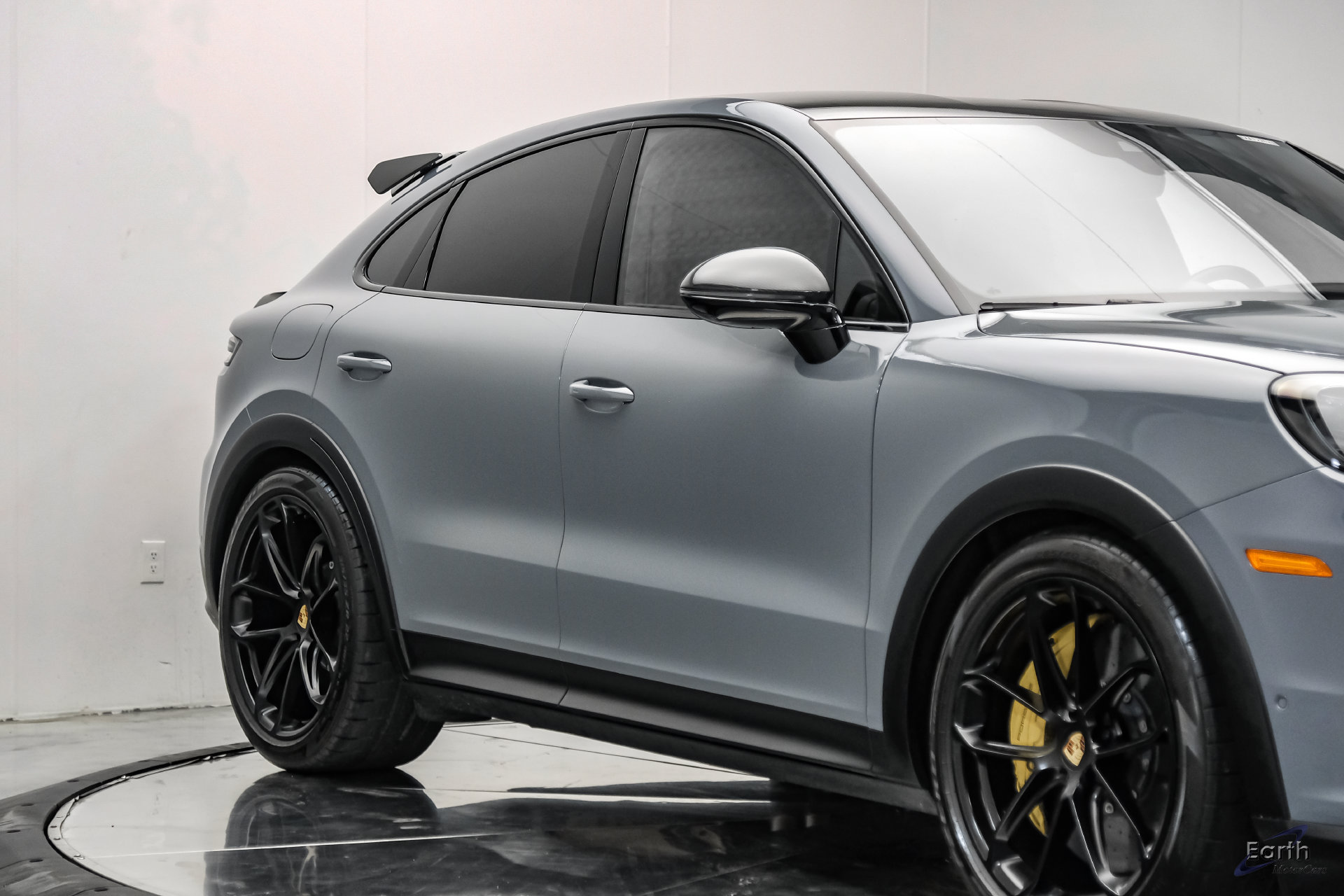 Used 2024 Porsche Cayenne Turbo GT AWD/4WD image 26