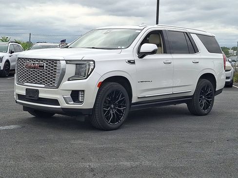 Used 2022 GMC Yukon Denali AWD/4WD image 3