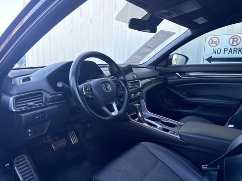 Used 2019 Honda Accord Sport image 13