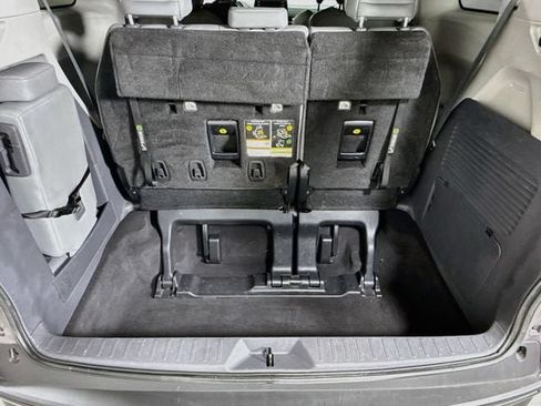 Certified 2022 Toyota Sienna XLE FWD image 28