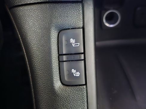 Used 2019 GMC Acadia SLT image 36