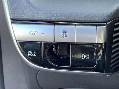 Used 2023 Hyundai Ioniq 5 SE w/ Cargo Package image 17