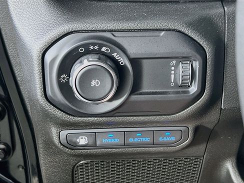 Used 2023 Jeep Wrangler Unlimited Rubicon 4xe image 10