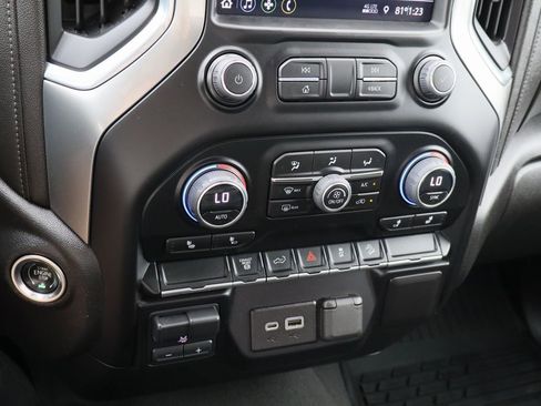 Certified 2023 Chevrolet Silverado 2500 LT w/ Convenience Package image 17