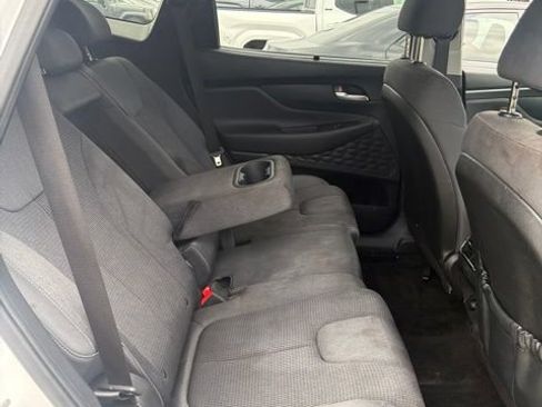 Used 2022 Hyundai Santa Fe XRT FWD image 17