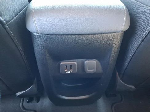 Used 2022 Chevrolet Colorado Z71 image 25