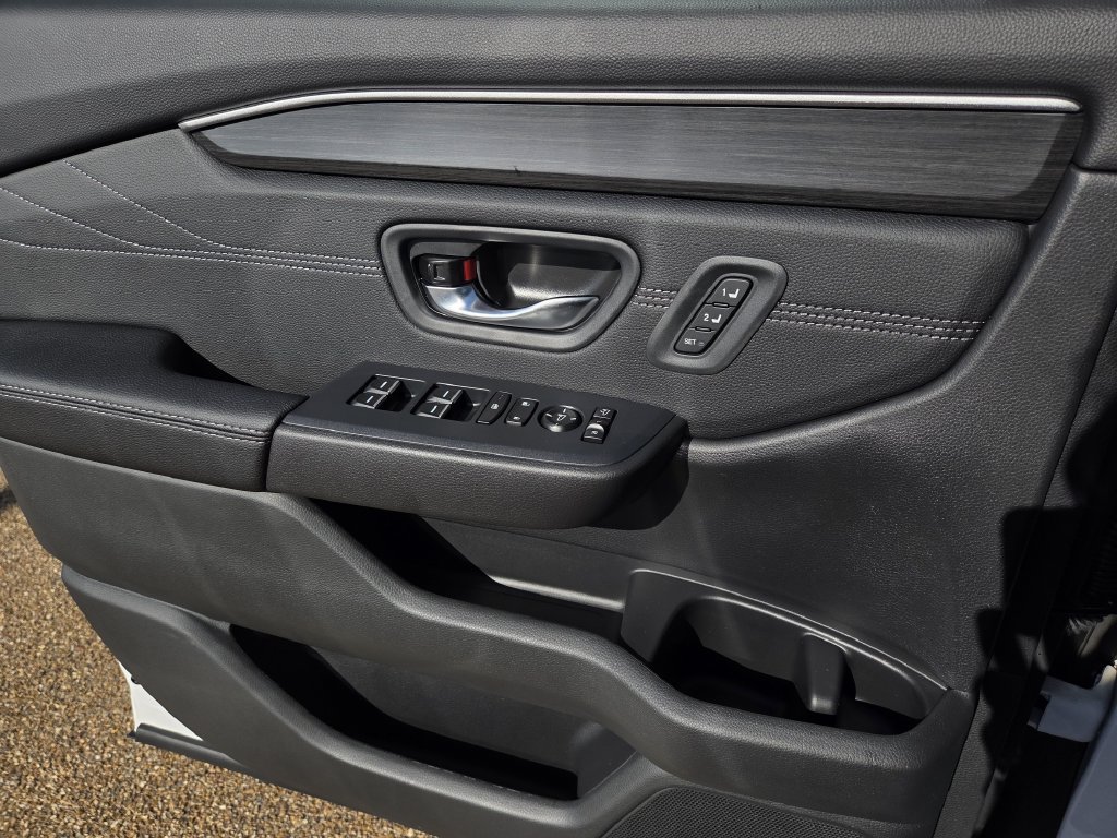 New 2026 Honda Pilot Touring image 17