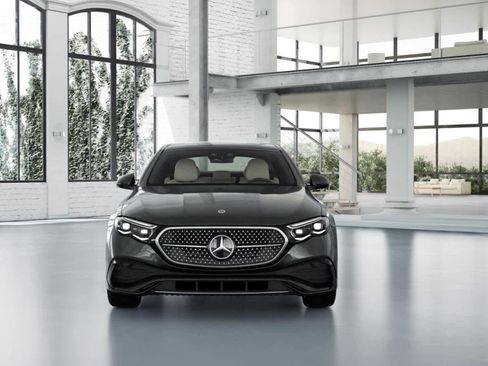 New 2026 Mercedes-Benz E 450 4MATIC Sedan image 7