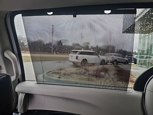 Used 2024 Chrysler Pacifica Touring-L FWD image 29
