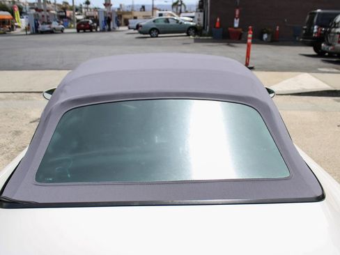 Used 2000 Porsche 911 Cabriolet image 36