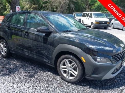 Used 2023 Hyundai Kona SE AWD/4WD image 1