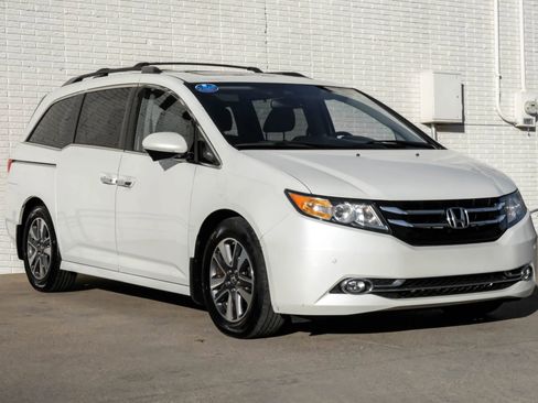 Used 2015 Honda Odyssey Touring image 6