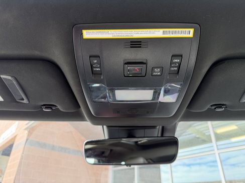 Used 2024 Lexus UX 250h FWD image 24