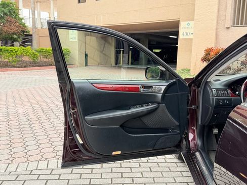 Used 2003 Lexus ES 330 image 28