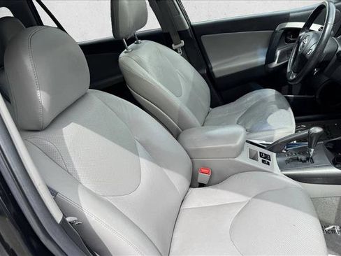Used 2011 Toyota RAV4 Limited AWD/4WD image 20