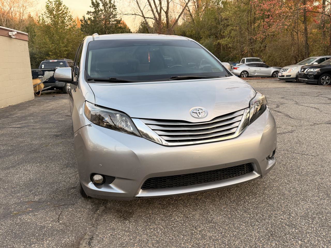 Used 2017 Toyota Sienna LE FWD image 10