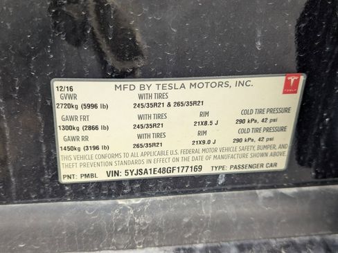 Used 2016 Tesla Model S Performance image 35