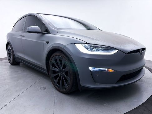 Used 2022 Tesla Model X image 9