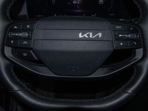 Used 2026 Kia Sportage SX FWD image 12