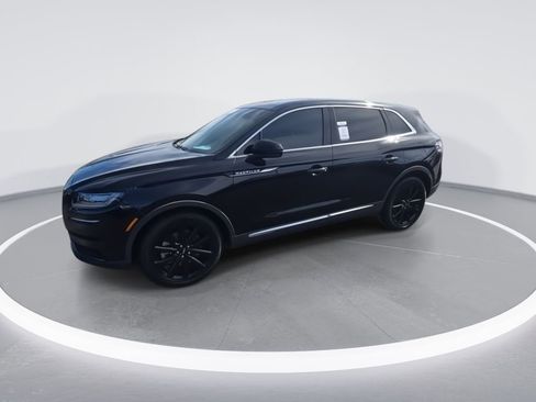 Used 2022 Lincoln Nautilus Reserve w/ Equipment Group 201A image 4