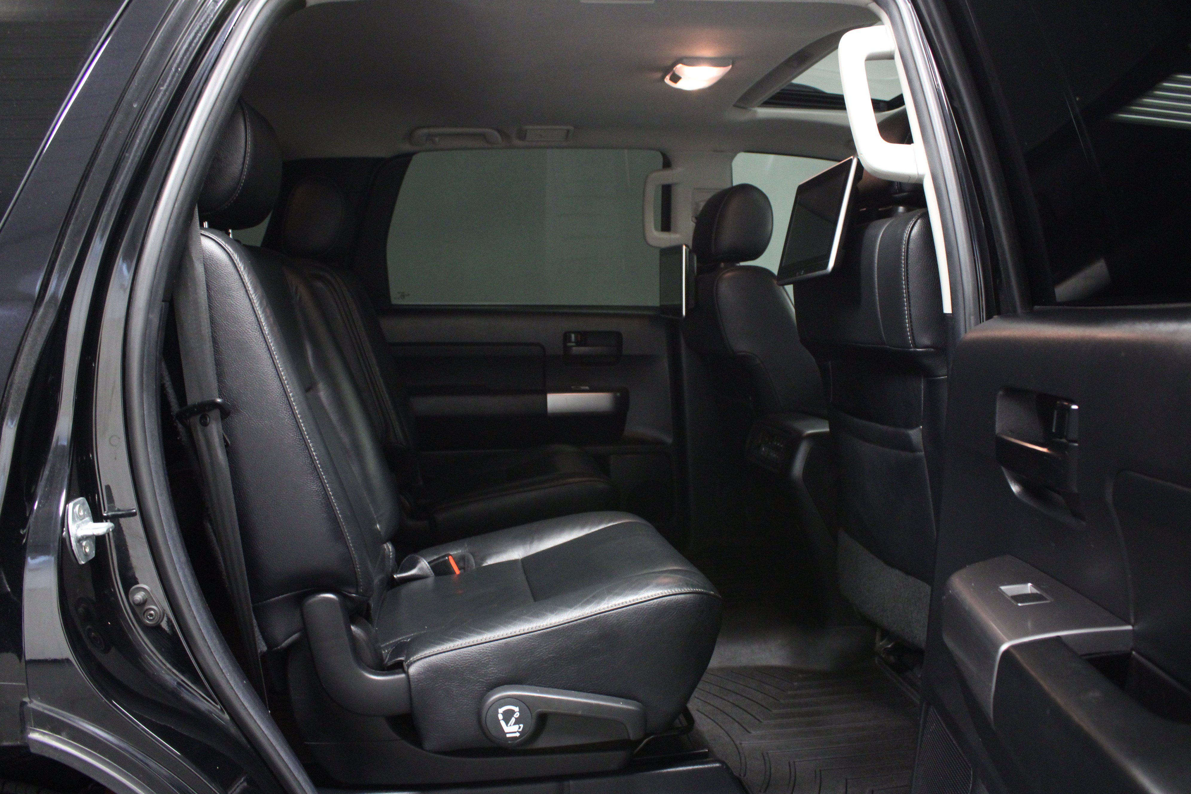 Used 2021 Toyota Sequoia TRD Sport w/ TRD Sport Premium Package AWD/4WD image 18